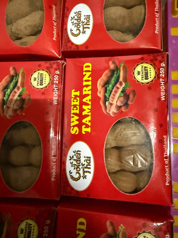 Sweet Tamarind 250g - Golden Thai box close up